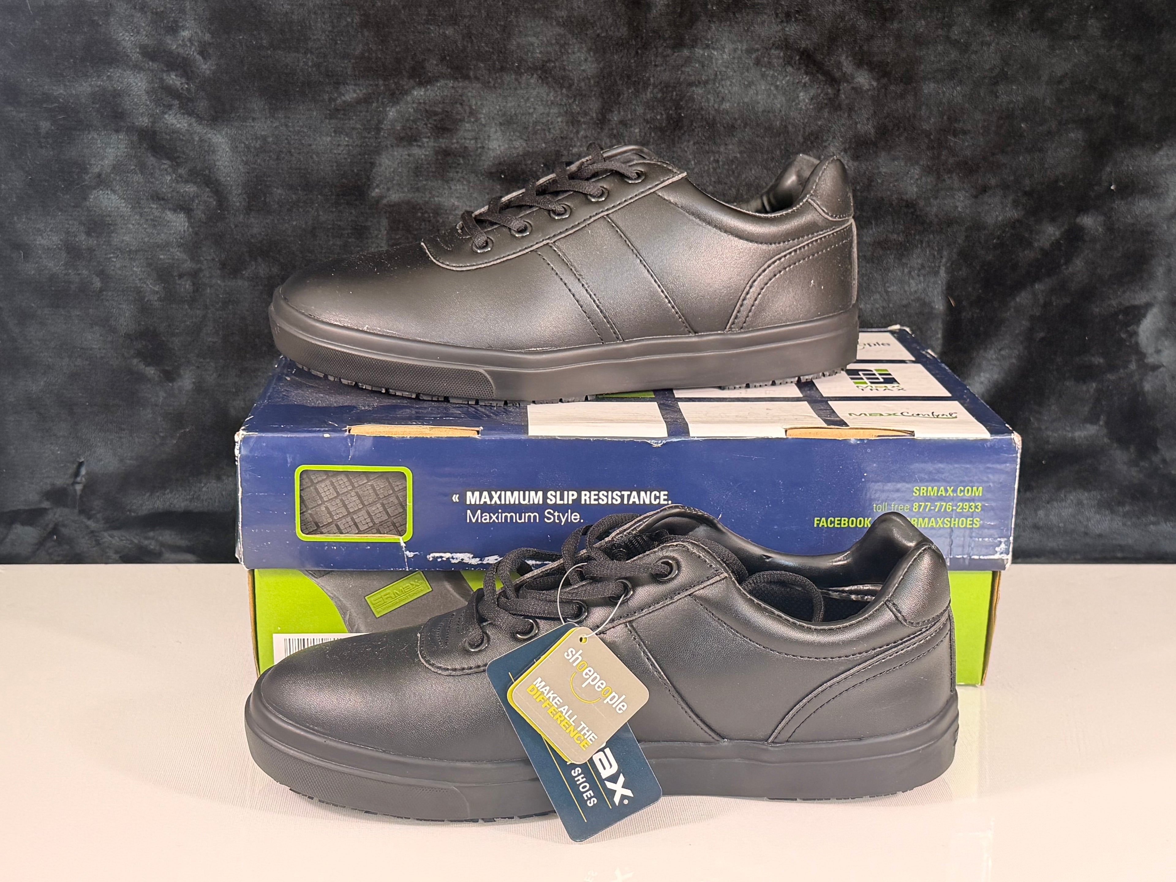 SR Max Mens Slip resistant shoes Size 8