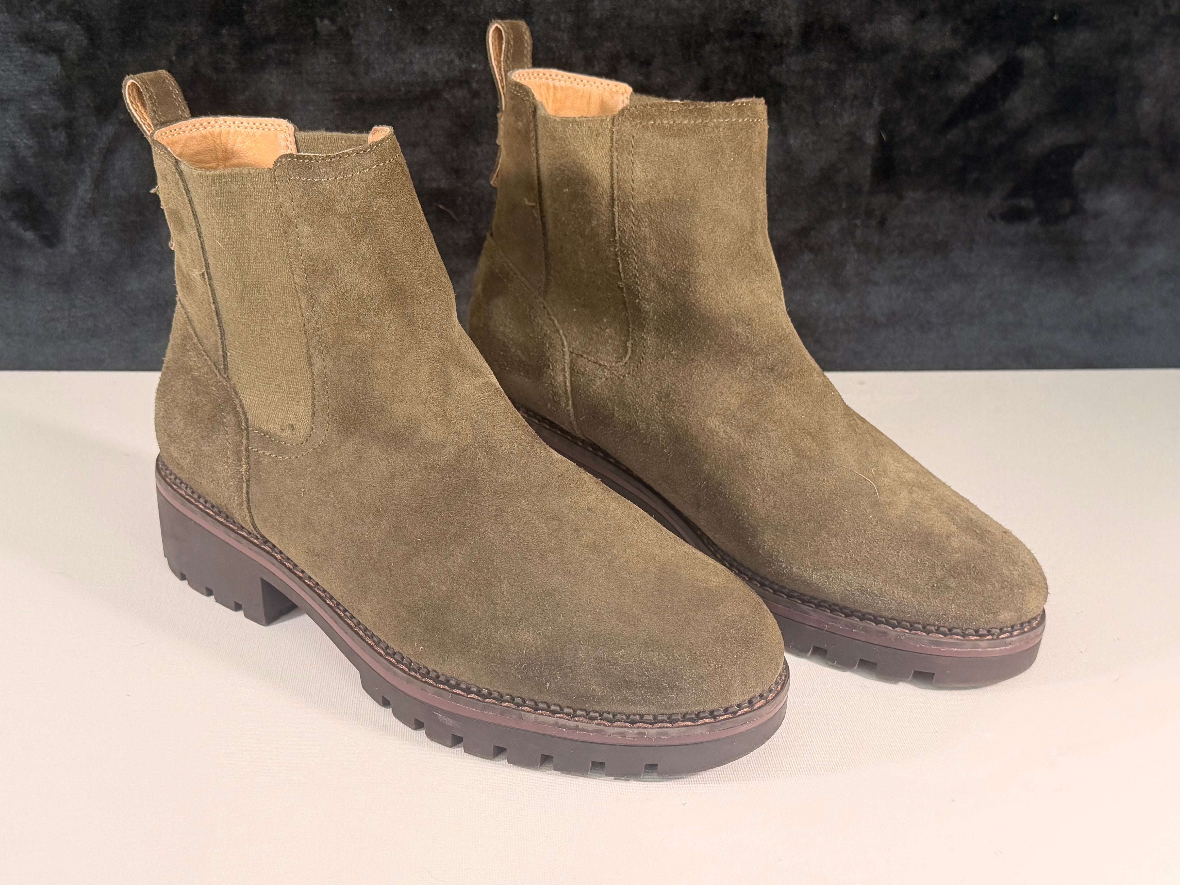 Crown Vintage Chelsea Dark Green Boots Men Size 11 *used*