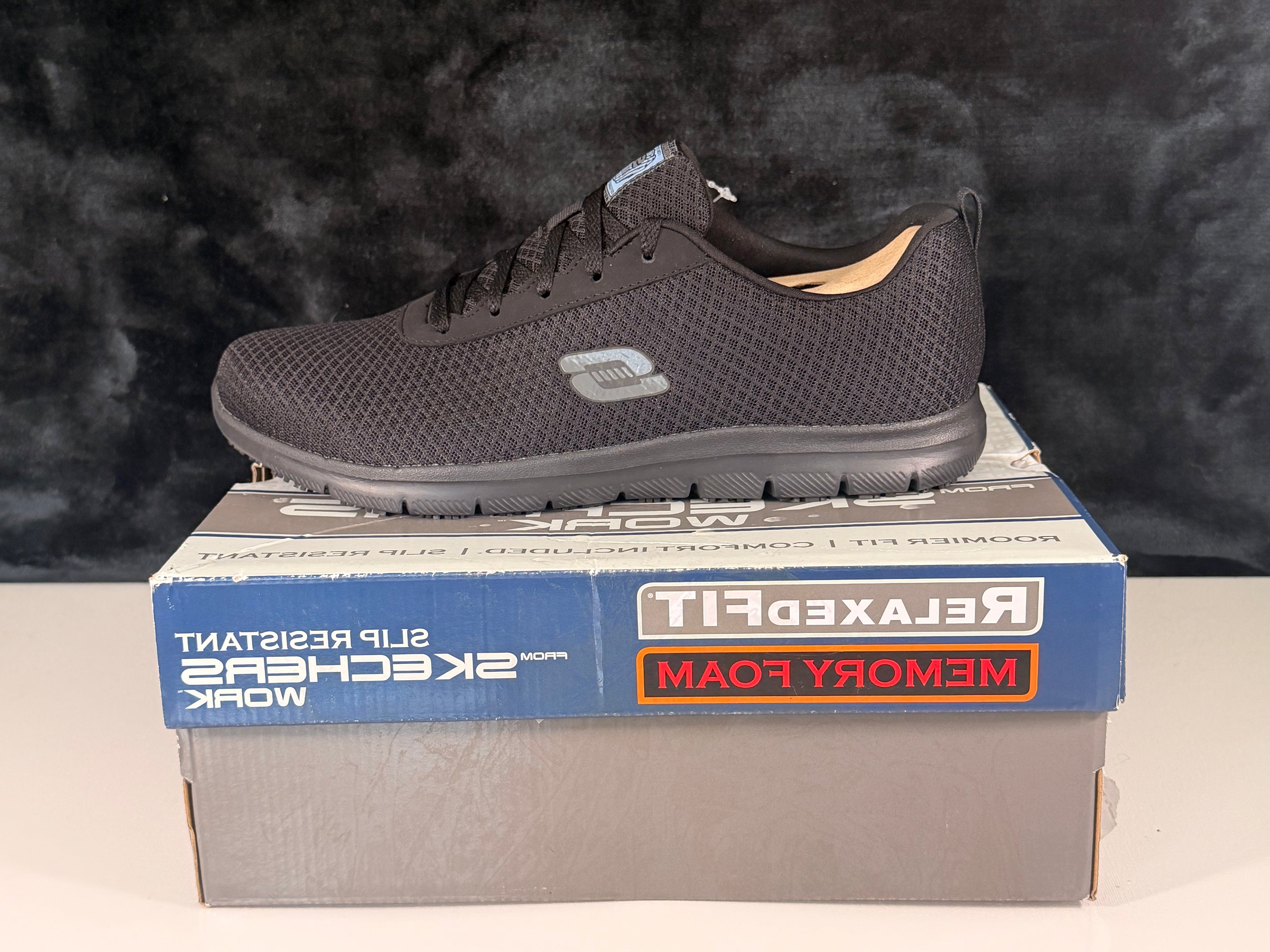 Skechers Women’s Slip resistant Skechers work Size 11